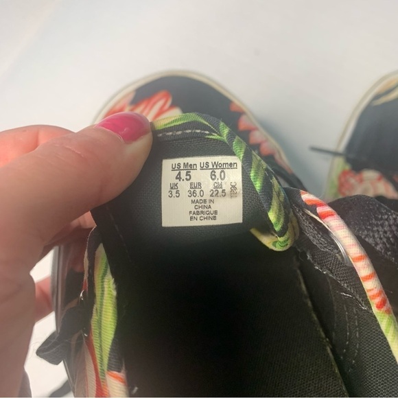 Vans Floral Hibiscus Sneakers Size Men's 4.5 Women's 6 - Picture 7 of 7